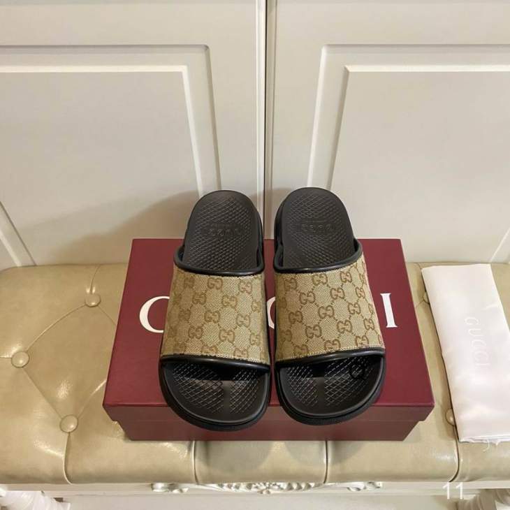 Picture of Gucci Slippers _SKUGuccisz40-45SY05041856